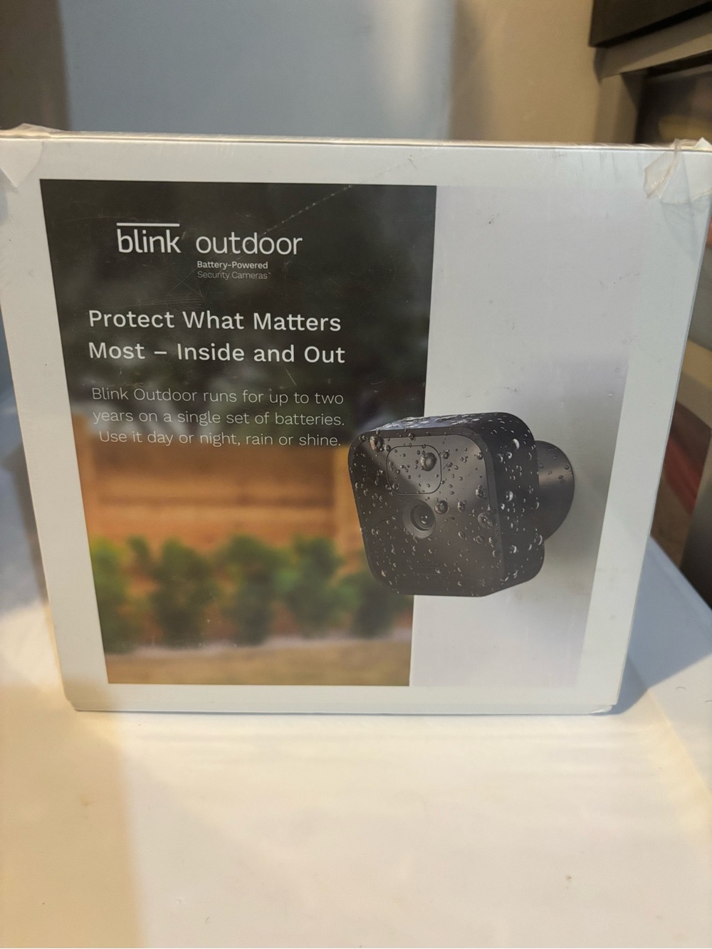 Link Blink Outdoor Battery-Powered Security Camera - Black